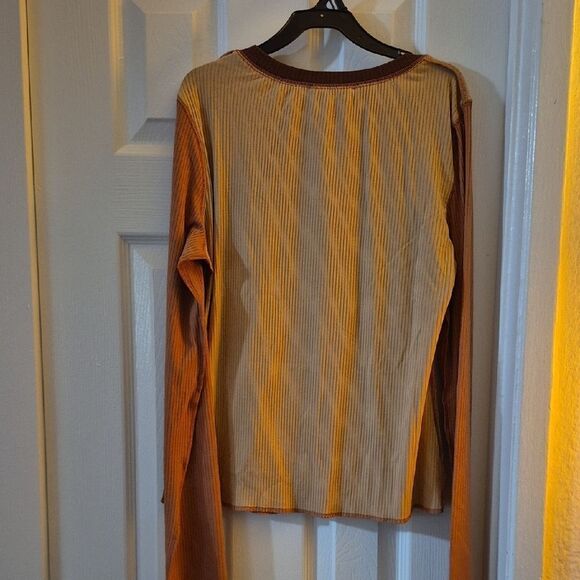 💲1️⃣0️⃣ BundledRib Knit Top Colorblock Long Sleeve Exposed Seams Y2K Trend Sz M - Picture 8 of 9